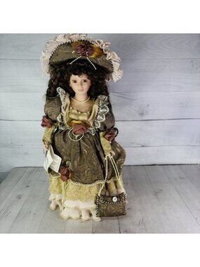 Vintage Duck House Heirloom Porcelain Doll LILLIAN 18" T Original Box W/ Stand